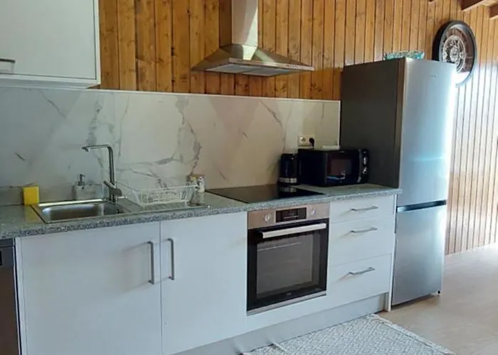 Fernandes Guest House Blue Bungalow
